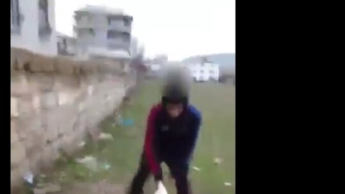 Van'da Bir Grup Çocuk Çuval İçine Koydukları Kediyi Duvara Vurarak Öldürdü, Bu Toplum Nereye Gidiyor?