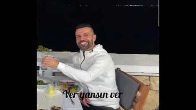 Anlık hangi müziği dinliyorsunuz?