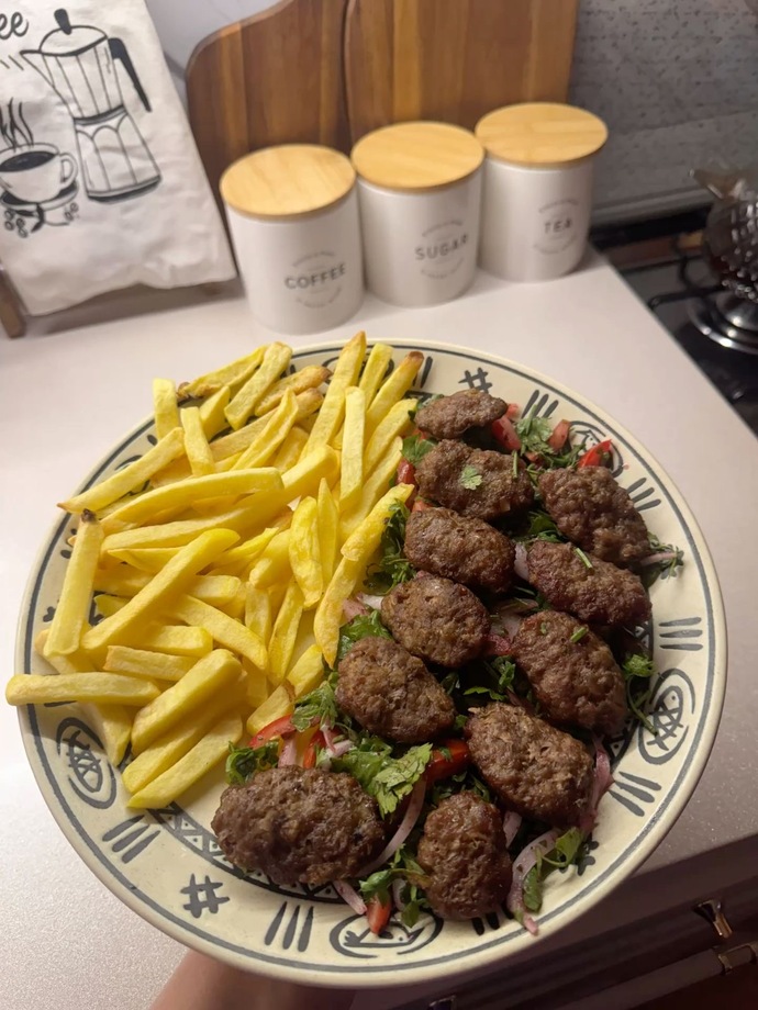 İleride eniştenize her akşam dondurulmuş köfte patates yapsam bana aşık kalır mı yoksa yok mu?