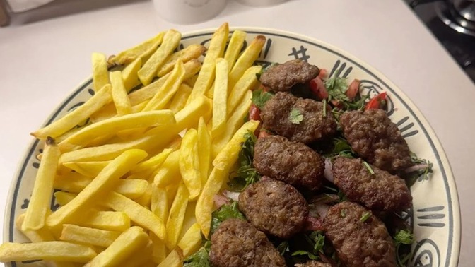 İleride eniştenize her akşam dondurulmuş köfte patates yapsam bana aşık kalır mı yoksa yok mu?