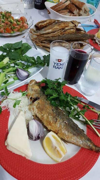 yok mu yemek yapan yiyelim?