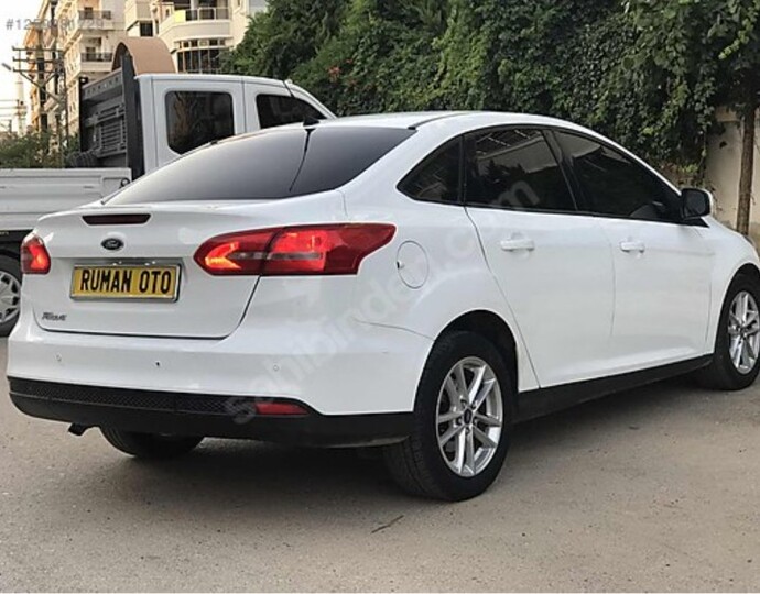 Focus 3.5 mu Civic Fd6 mı?