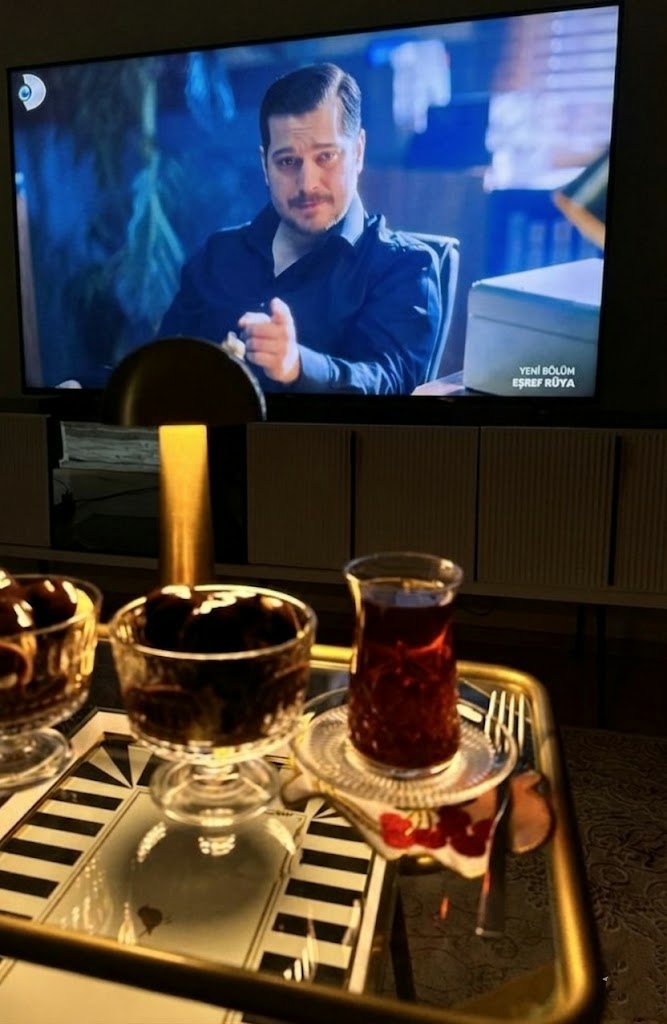 Ekranda duruş, bakışta karizma🔥