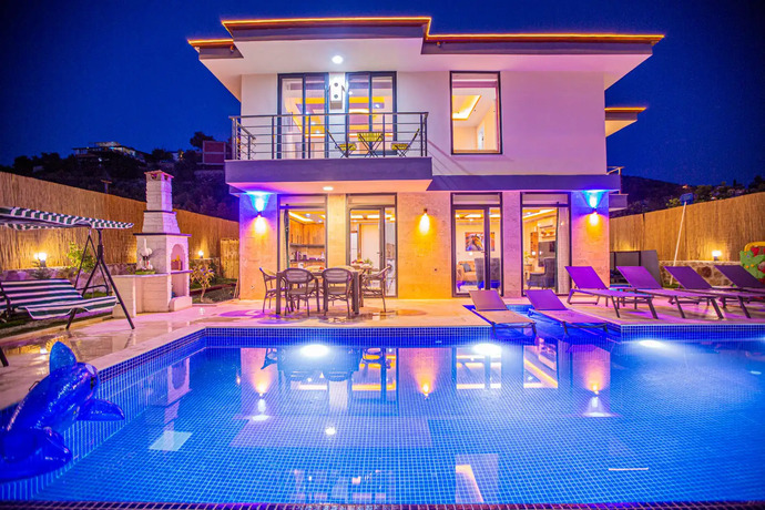 Sevdiğin şehirde küçük bir ev mi yoksa sevmediğin şehirde lüks bir villa mı isterdin?