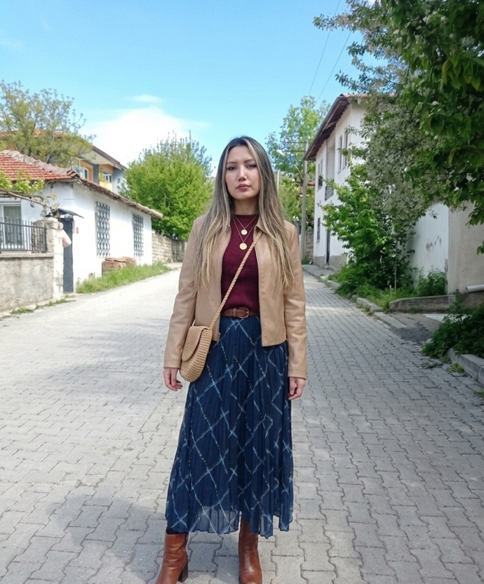 Mağazada denediğim eteği kombinleyince herkes nereden aldığımı sormaya başladı, sizce neden bu kadar beğenildi?