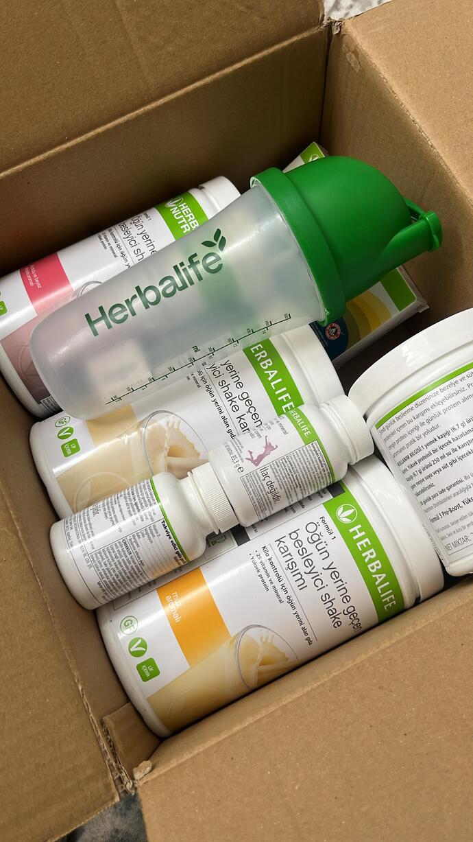 Arkadaşlar kilo alımı için Herbalife aldım şimdi tok mu aç mı almam lazım bilmiyorum bilgi verir misiniz