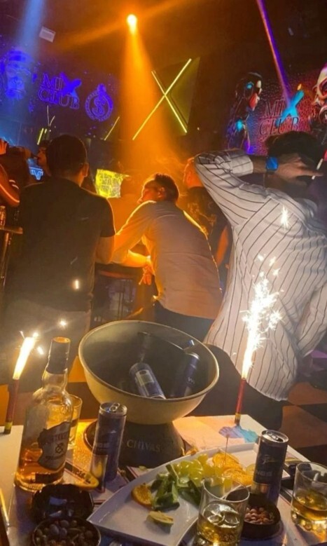 Sevgiliniz arkadaşlarıyla birlikteBar veya Pavyona gidebilir mi?