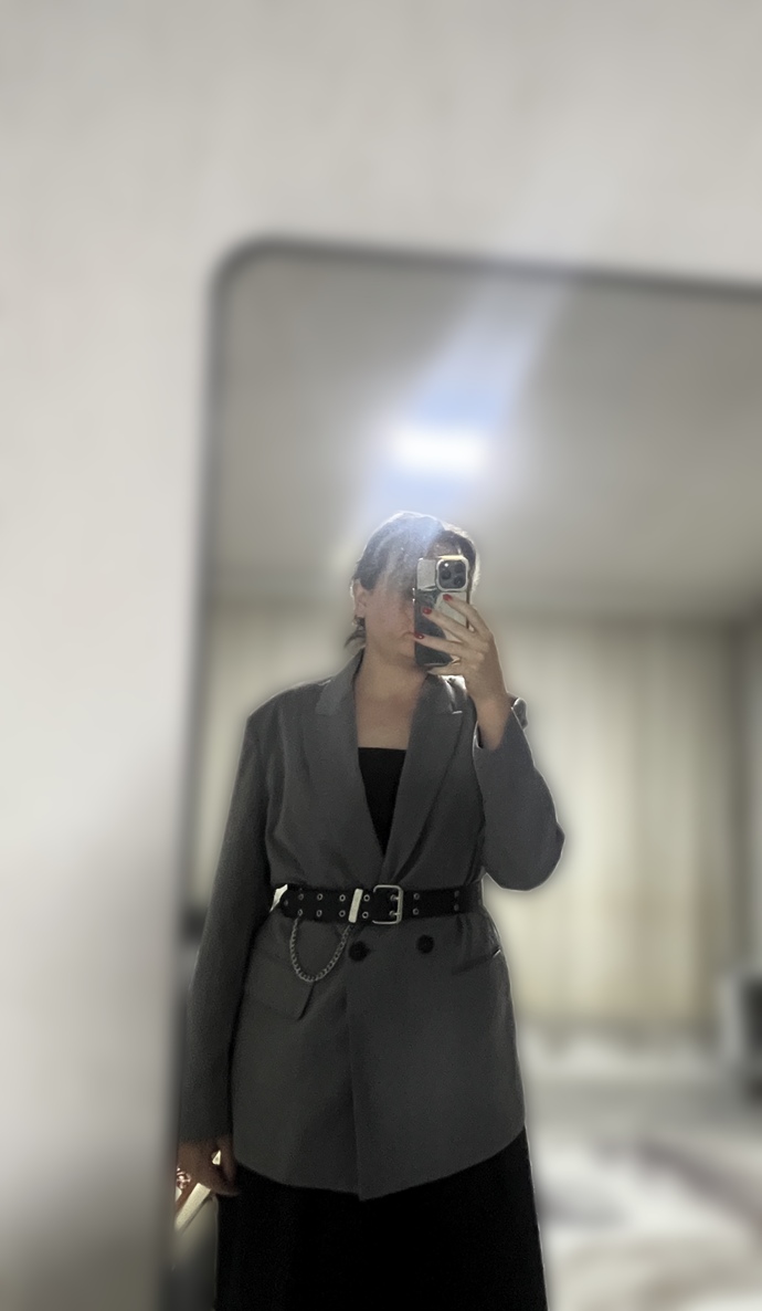 Yarın etkinliğe gideceğim kombinim nasıl olmuş, neyi değiştirsem?