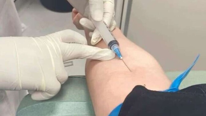 Serum ve iğneden çok korkuyorum ama canım yanacak diye değil. benim fobim mi var?