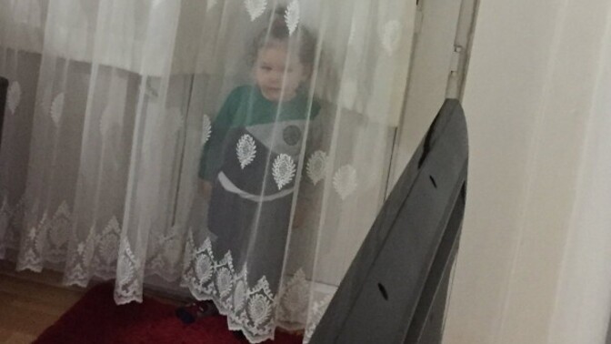 Eski sevgiliyi stalklamak bir alışkanlık mı, yoksa hala bitmeyen bir duygu mu?