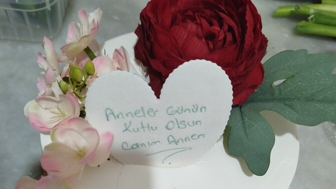 Anneler Günü’nde annenize sadece tek kelime söyleme şansınız olsa ne derdiniz?