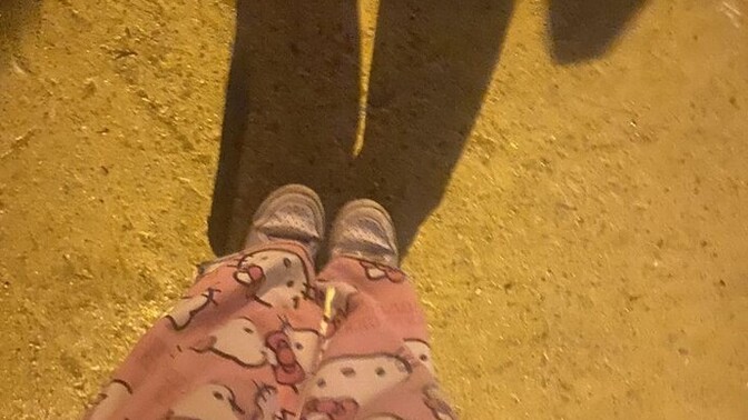 Markete pijamayla gider misiniz?