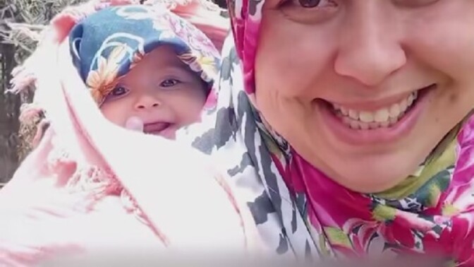 7,5 aylık Gökçe’nin gezme aşkı sosyal medyada gündem oldu! Siz de çocuğunuzla böyle gezmek ister miydiniz?