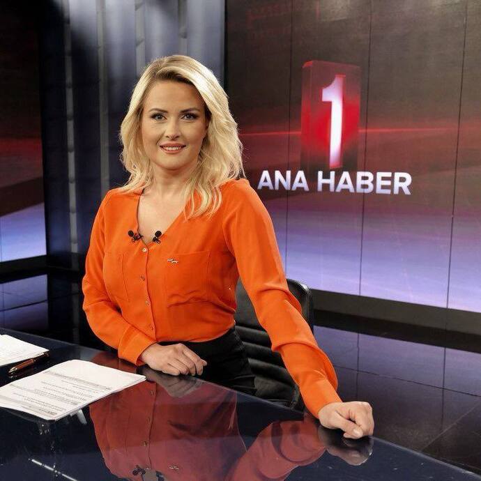 TRT spikeri Işıl Açıkkar’ın patili anneler Günü sözleri ve görevden alınması hakkında ne düşünüyorsunuz?
