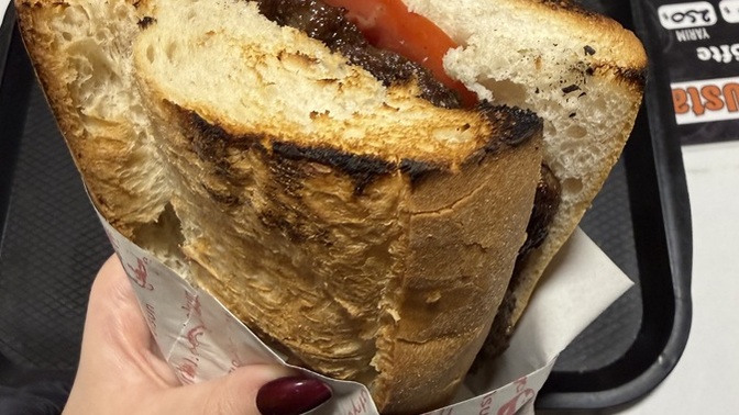 Köfte ekmek mi, kokoreç mi?