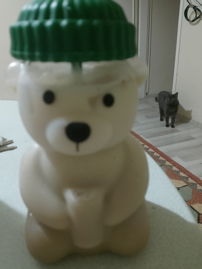 24 yaşındayım ama kahve içtiğim bardağın çocuksu olması sizce garip mi?