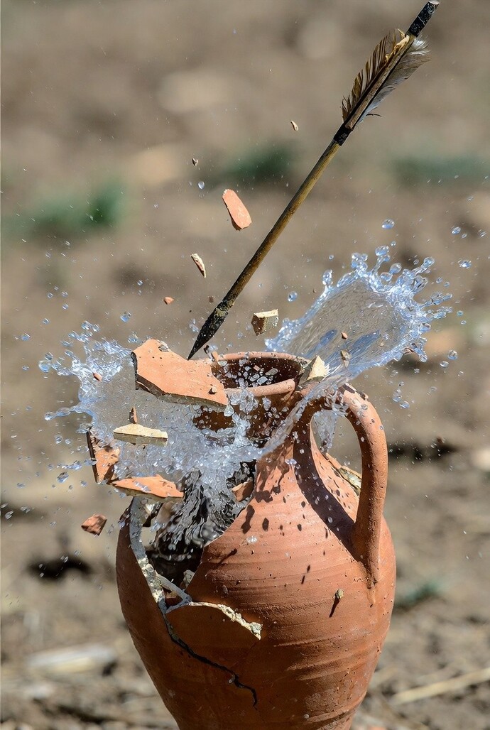 Dün bir okçu 🏹 arkadaş kovayı ⚱️ böylece kırdı. Nasıl olmuş sizce?