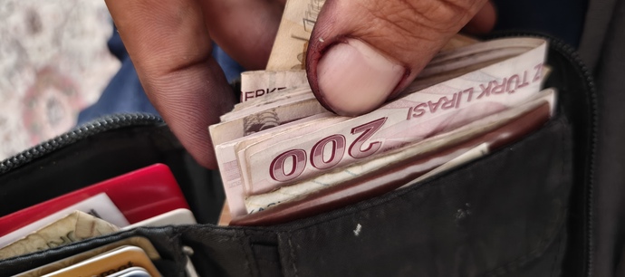 Rüyada para çaldığımı gördüm, bir anlamı var mıdır?