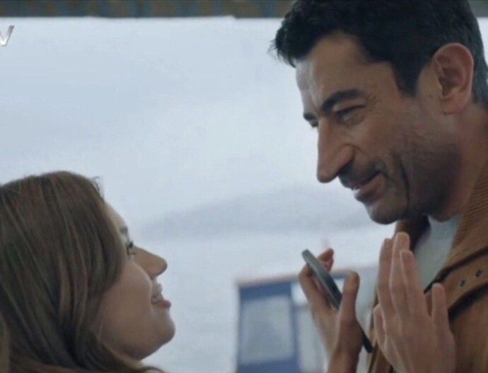 Her kız Kenan İmirzalıoğlu gibi erkekle evlenir ama ibrahim Tatlıses gibi adamlara aşık olur dimi?
