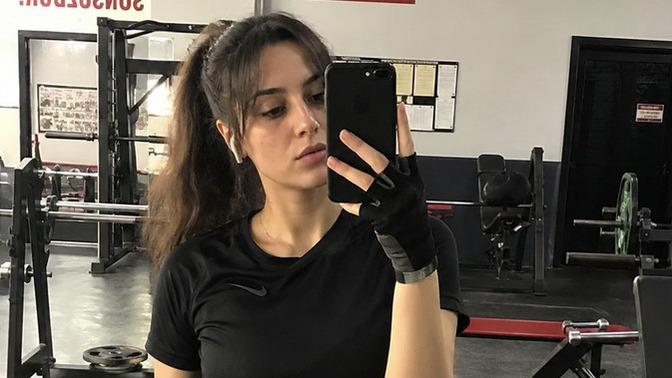 Sporda enerjim cabuk tukeniyor ne yapmaliyim ozellikle spor oncesi takviyeler falan ne onerirsiniz?