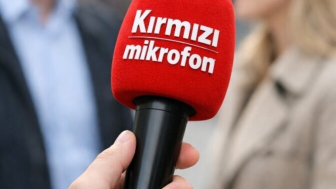 Efendim! Sen bu sabah işe giderken çantanı çalıp kaçsaydım, içinden neler çıkardı?