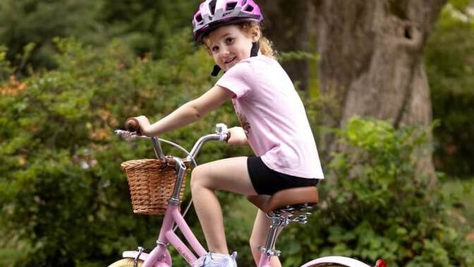 Size bisiklet hediye alındı mı, ilk bisikletinize bindiğinizde kaç yaşındaydınız 🚴🚴?