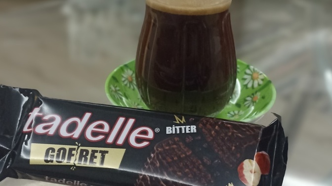 Türk kahvesiyle bitter çikolata uyumu nasıl olur, birlikte tüketen var mı?