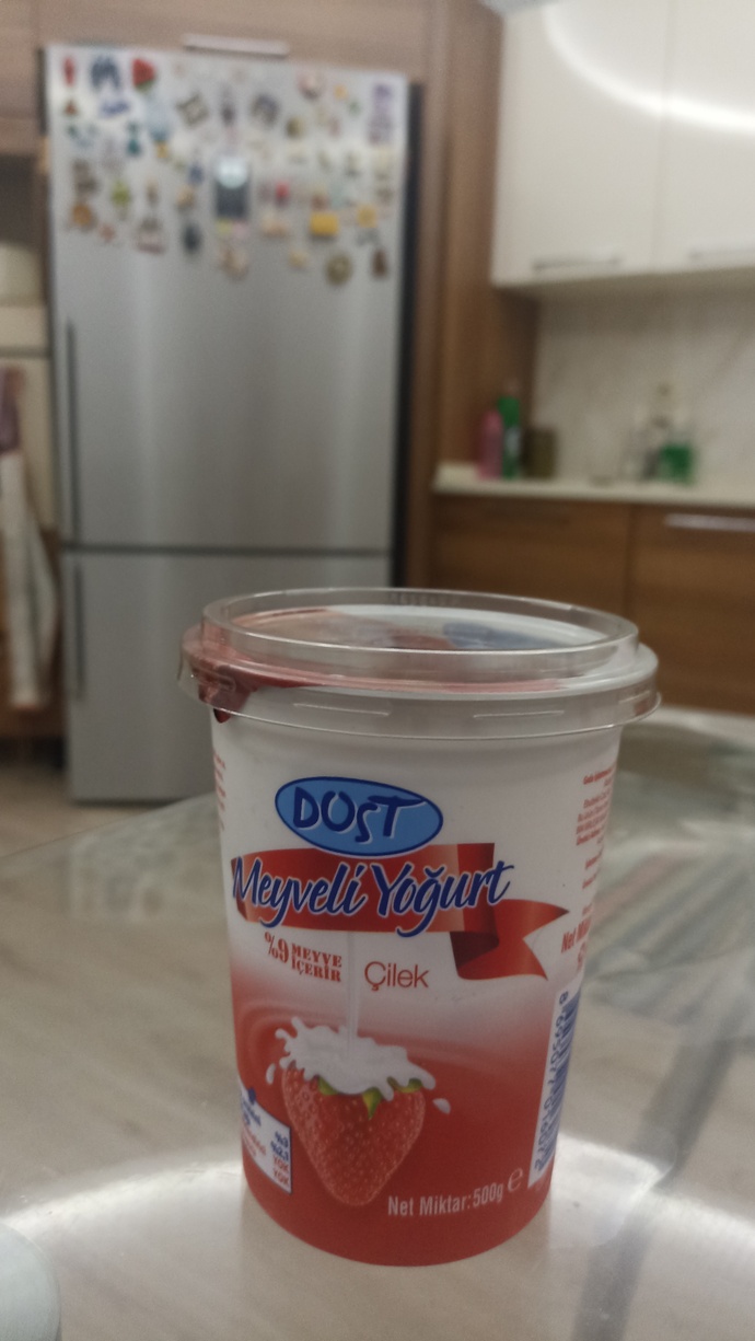 Meyveli yoğurt sağlıklı mı, her gün yenir mi sizce?
