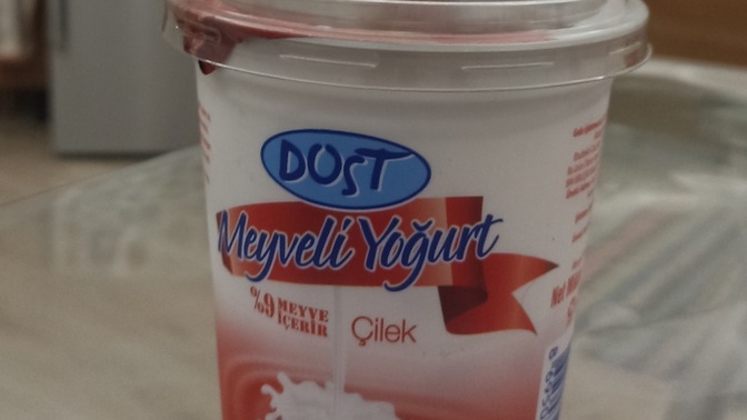 Meyveli yoğurt sağlıklı mı, her gün yenir mi sizce?