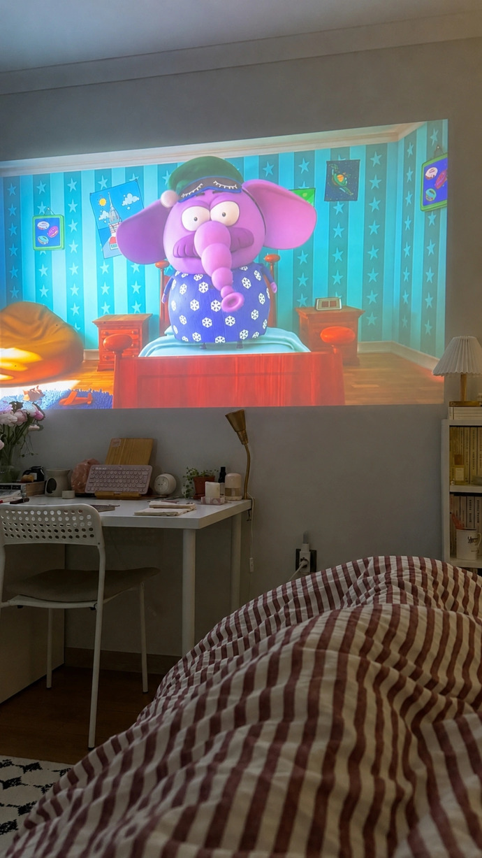 Projeksiyon mu daha keyifli tv mi?
