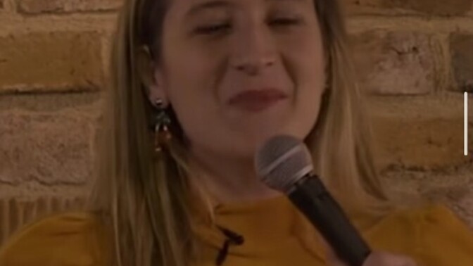 Kızlardan komedyen olur mu sizce, mizah yeteneği cinsiyete göre değişir mi?