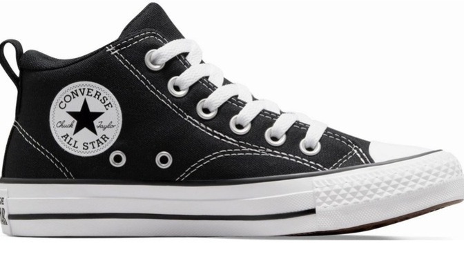 Şimdi ısmarladığım yeni Converse ayakkabım nasıl, kombinlerimle gider mi?