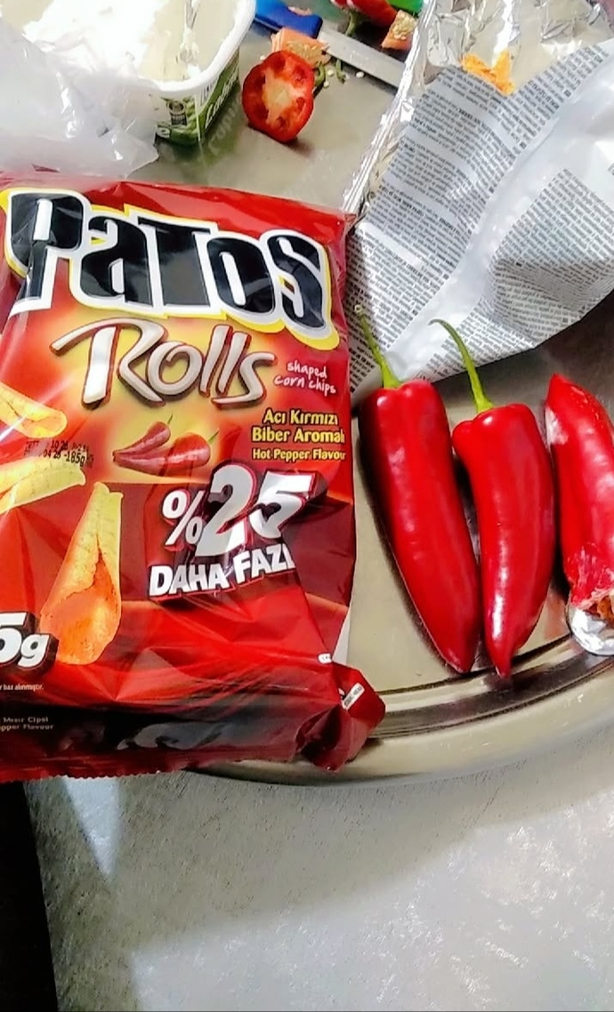 Kırmızı biber ve cips ile yaptığım atıştırmalık nasıl olmuş ❤️?