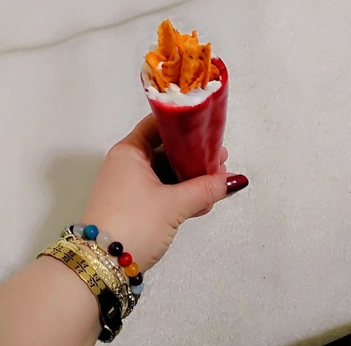 Kırmızı biber ve cips ile yaptığım atıştırmalık nasıl olmuş ❤️?