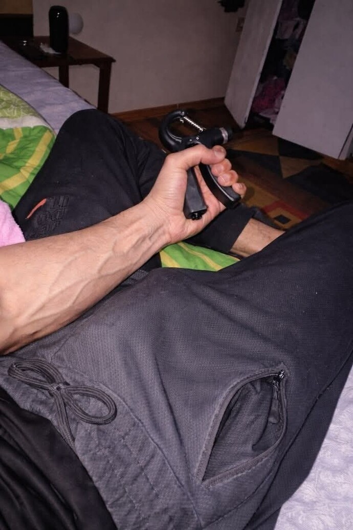 3 aydır spor yapıyorum, sizce kollarım nasıl olmuş ve daha ne kadar gelişir?