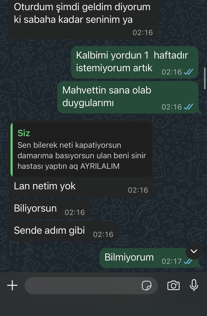 Bu çocuk beni seviyor mu sevmiyor mu anlamıyorum imdat artık ya?