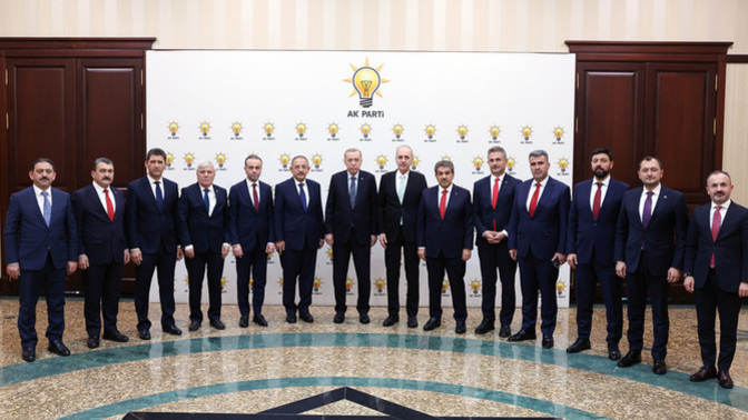 İnsanlar neden iktidarı savunuyor?
