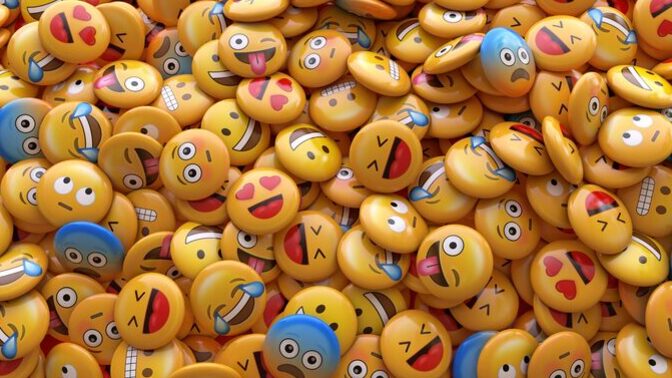 Mesajlaşırken çok fazla emoji kullanan flört seni rahatsız eder mi?