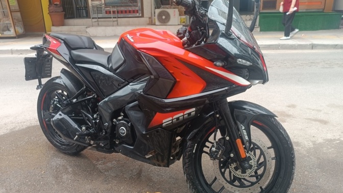 Sizce bugün kim motor sezonunu açıp saatlerce gazlayip hava bastı 🏍️ 😎?