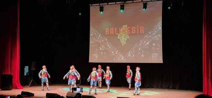 Balıkesir'den hürmetler 😏