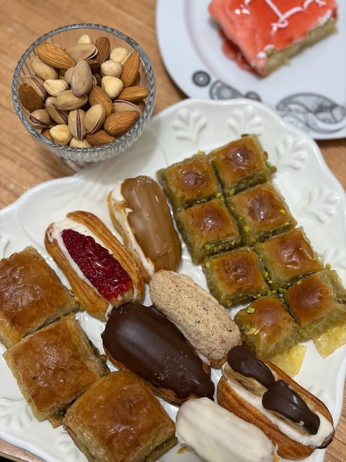 Kendime minik tatlı tabağı hazırladım keser mi acaba bu beni?