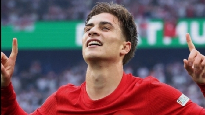 Dünya Kupası' nda Milli Takımda hangi milli futbolcu olarak takımda oynamak isterdiniz ⚽🔥❤️🇹🇷🏆?