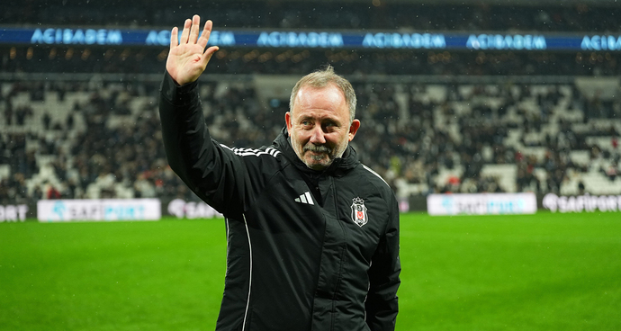 Beşiktaşta Sergen Yalçın ile yollar ayrıldı! Sizce doğru karar mı?