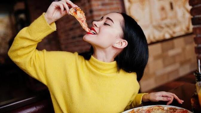 Bir oturuşta kaç dilim pizza yersin?