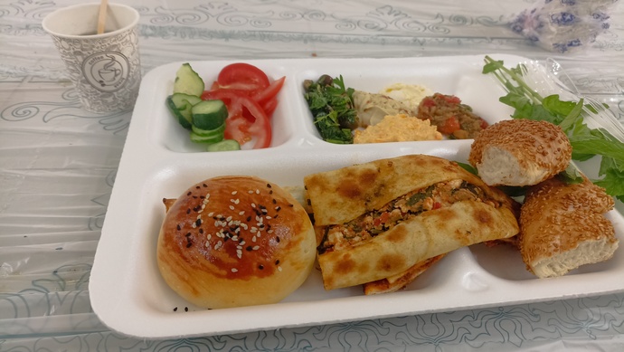 300 TL verip böyle bir kahvaltı tabağına gider misiniz, sizce değer mi?