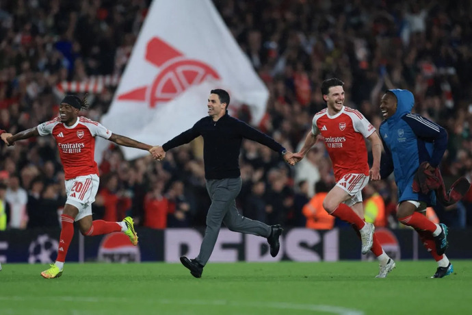 Premier Leaguede şampiyon Arsenal! Ne düşünüyorsunuz?