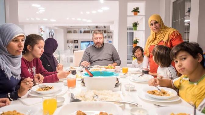 Evinize çok misafir gelmesi sizi rahatsız eder mi?