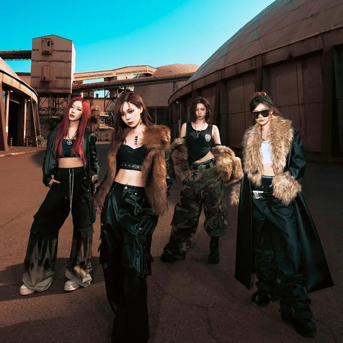 Siz de Kpop dinliyor musunuz, en sevdiğiniz Kpop grubu ve şarkı hangisi?