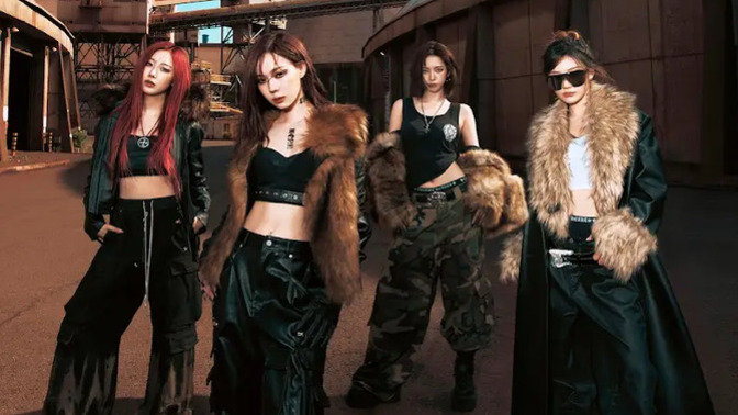 Siz de Kpop dinliyor musunuz, en sevdiğiniz Kpop grubu ve şarkı hangisi?