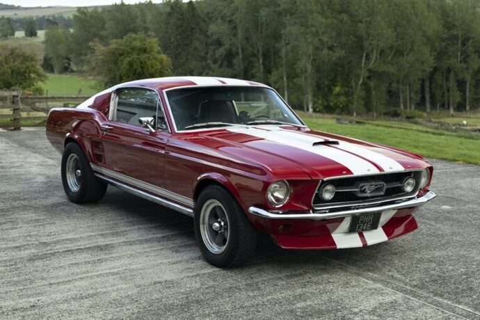 Challenger mı Mustang mi?